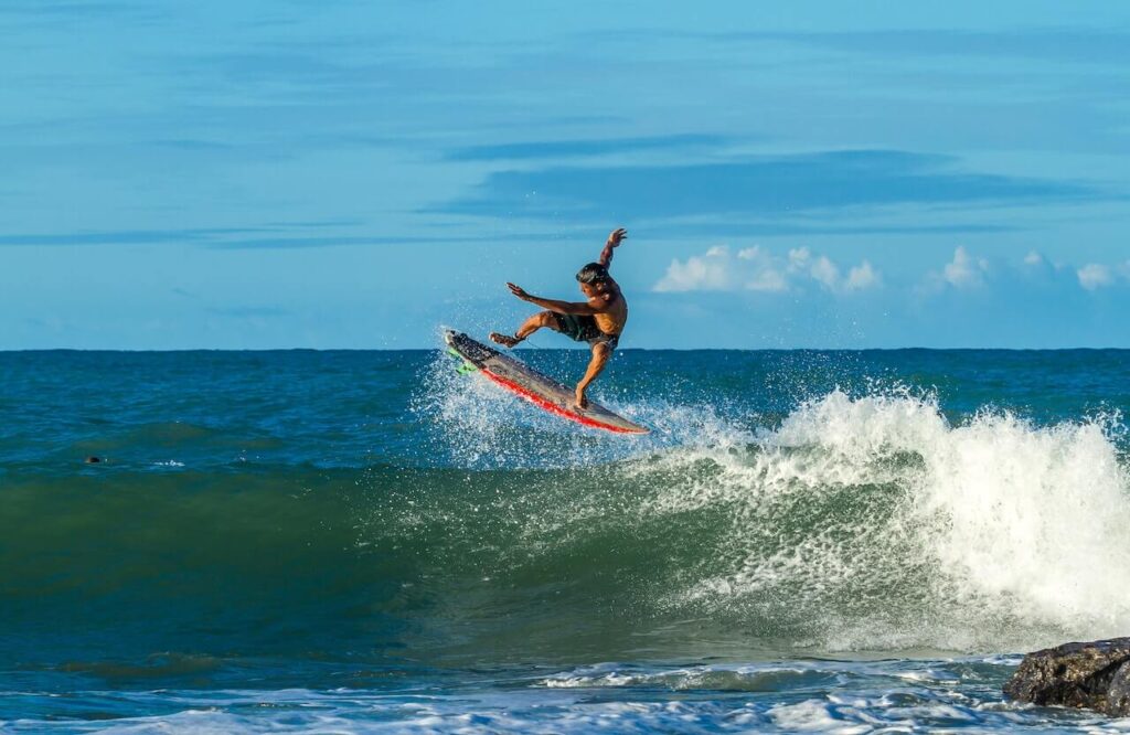man surfing in Hawaiʻi
